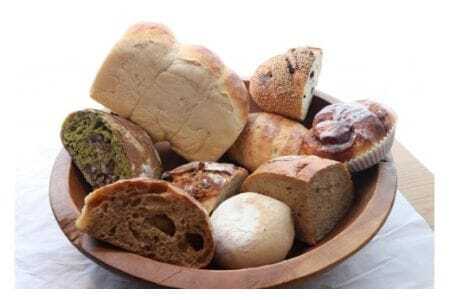 ペトラン 天然酵母パンセット 国産小麦使用 自家製酵母 熟成発酵 山食 カンパーニュ ベーグル もっちり香ばしいパン 冷凍便 茨城県 石岡市 (E10-003)