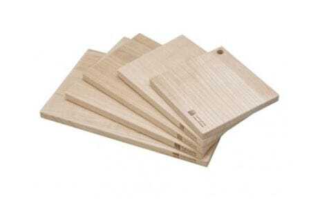 桐のまな板 正方形(S) 20cm 桐製 まな板 木製 防虫剤 漂白剤 不使用 省スペース 桐材 天然木 国産 日本製 食器 雑貨 木製まな板 キッチン雑貨 キッチン用品 天然木製 カッティングボード 小さい サイズ 天然木まな板 (F16-002)