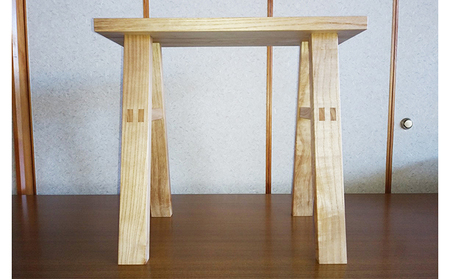 【桐タンスのヤマキヤ】桐の小さなベンチ 工芸品 ベンチ 椅子 イス 木材 インテリア  スツール
