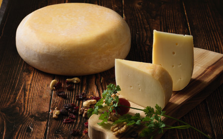 【大人気4種のチーズ】ひたちおおたチーズ工房　新鮮な市内産の生乳を使用したナチュラルチーズセット（4種）【チーズ ナチュラルチーズ チーズ 4種のチーズ チーズ モッツァレラ チーズ カチョカヴァロ チーズ ストリング チーズ さとやま チーズ おいしいチーズ 】