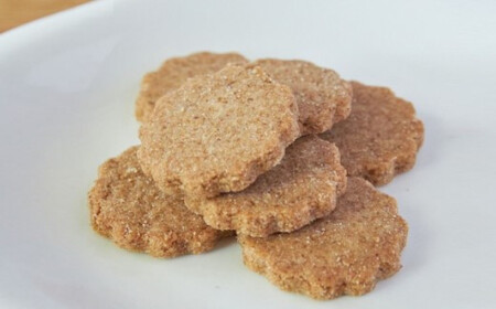 牛久市産小麦全粒粉のクッキー15袋セット