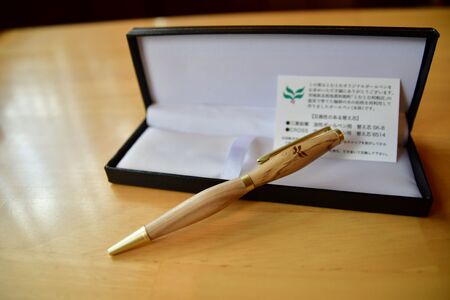 コーヒー豆の原木を使用して作製したボールペン1本【共通返礼品】 │ ボールペン