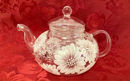 【絵付け手描き】ランプティーポット（1個）、カップ＆ソーサー（2個）3点セット「小菊と雪の結晶」 筒井啓子作