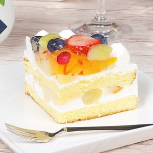 【 先行予約 】 フルーツ 生デコレーション ケーキ （ 冷凍 ） バースデー 誕生日 記念日 果物 [AY003ci]