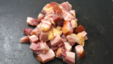 【 熨斗付き 】 ～ 匠のハム工房 ～ 燻製職人 ！ 風實 熟成パラパラ ベーコン（ 100g×5 ）ギフト 贈答 豚バラ 燻製 小分け 冷凍 かざみ [AJ008ci]