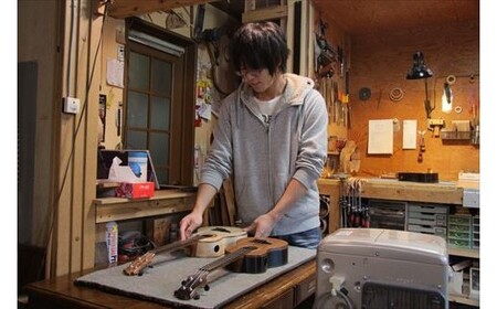 【ウクレレ】Crocodileモデル