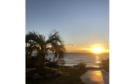 【秘境の楽園ココスハーバー】太平洋を一望できる1日1組様限定の海前リゾート（宿泊補助券5000円分）