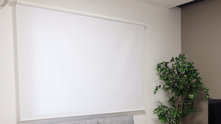 TOSO ロールスクリーン ボールチェーン式 遮光生地 90cm×220cm（ホワイト）