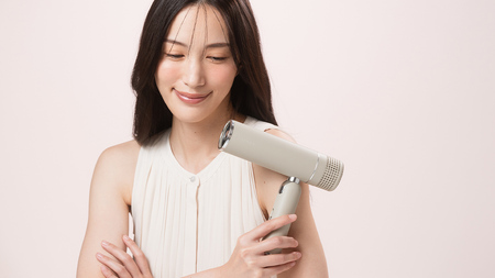 【❤美容サロンで使われている業務用ヘアドライヤー❣驚くほどのサラ艶髪に♪❤】 Amazon | ヘアドライヤー プロサロン用 業務用/家庭用 【人気