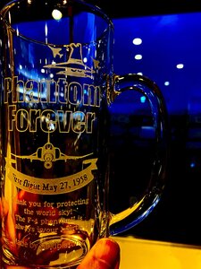 PhantomForever 国産ガラス製 ビールジョッキ 435ml F4 ファントム 戦闘機 航空自衛隊 百里基地 オリジナルデザイン 26-D