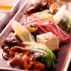 茨城県が誇る銘柄牛  常陸牛 もも肉(すき焼き用)肉質4～5等級 約450g(3～4人前) 【茨城県共通返礼品】(BZ001)