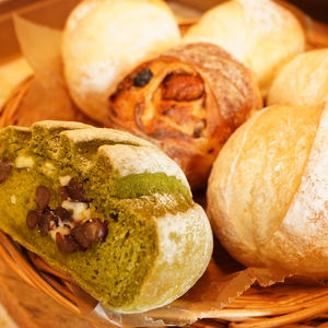 ミチルベーカリーの人気パン4種詰め合わせ（計7個）｜茨城県 大子町 手作り パン 食パン 菓子パン レーズン いちじく 奥久慈茶 大納言 米 地元 食材 こだわり 詰合せ セット（CF003）