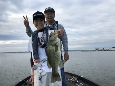 霞ヶ浦ダンディー村川勇介と行く霞ヶ浦ボートフィシング体験チケット（２名様分）１日コース