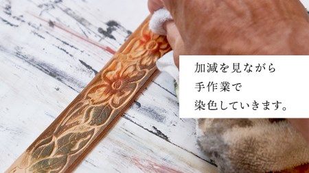 【 数量限定】牛革ベルト （インディアン（鷲の羽）模様・焦茶かすれ染め） 【太さ40mm、厚さ3.5mm、長さ120cm】 牛革 牛 革 皮 ベルト 手作り ハンドメイド インディアン [BE017ya]