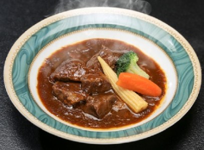 K1720【3回定期便】常陸牛の贅沢コース（ハンバーグ、ローストビーフ、ビーフシチュー）