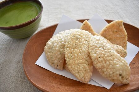 かるいおいしさ【あげせんべい】120g×5袋