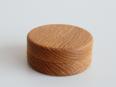 【小箱マカロン70サイズ オーク】旋盤の「削る」技術を利用した小さな丸い箱 国産 建彦木工 直径70mm×30mm【栃木県足利市】 F7Z-701