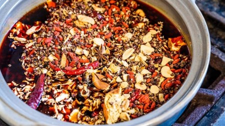 ＜あしかが輝き大使・薮崎シェフ＞ 名草生姜の麻辣火鍋 【濃縮タイプ】 2人前(355g)×3セット F7Z-180