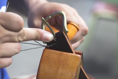 【minca】細幅20mmベルト/34インチ  栃木レザーの希少な「ハーネスレザー」使用の贅沢な1枚革のレザーベルト/キャメル/HL-B04/CAMEL【小物 ファッション 人気 おすすめ 】