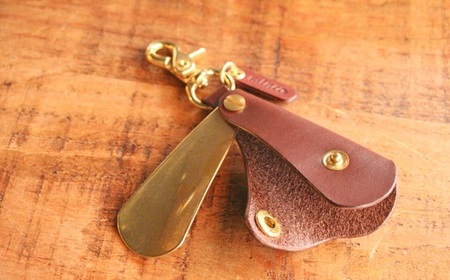 【minca】栃木レザーの真鍮靴ベラキーホルダー/シューホーン01/ブルー　641【雑貨 日用品 人気 おすすめ 】