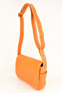 【minca】栃木レザーのショルダーバッグ01S 斜めがけ ミニサイズ ソフトな手触り/Shoulder bag 01/S/キャメル　545【かばん ファッション 人気 おすすめ 】