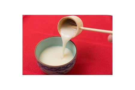 【無添加、砂糖不使用、ノンアルコール】　蔵人が育てた米で造った麹の甘酒900ml×2本【1086810】