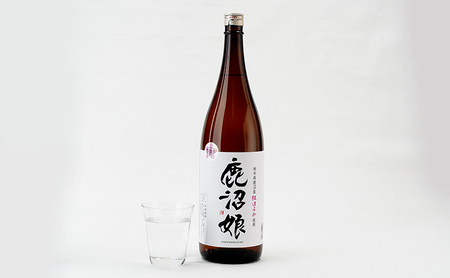 焼酎 芋焼酎 鹿沼娘 1800ml  お酒 酒 地酒 アルコール 紅はるか さつまいも 古峯神社 フルーティー ロック 水割り ハイボール 晩酌 プレゼント ギフト 贈り物 地産地消 鹿沼市 栃木県