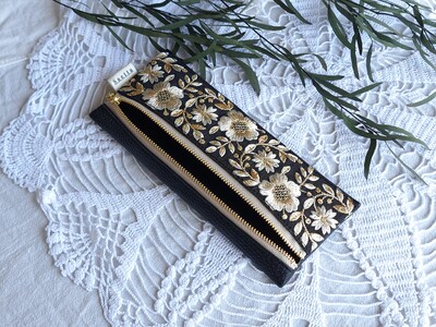 インド刺繍とレザーのペンケース (ブラック)｜本革 本皮 レザー製品