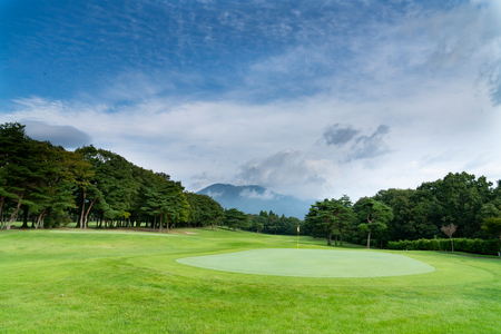 塩原カントリークラブ 土日祝祭日食事付セルフプレー券(1ドリンクサービス:2名様)  ns028-003