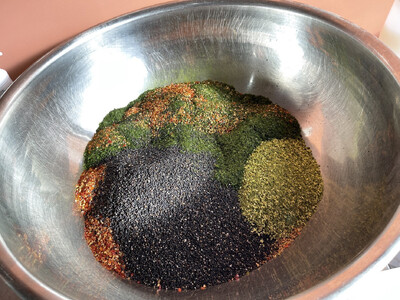 国産旨辛七味『だるまロケッツ ひ～は～』5袋