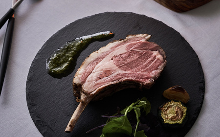 「LAMBASSADOR」 仔羊のロースト　バジル＆ハニーマスターソース添え（8本入）