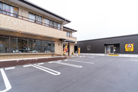 だるま食堂の牛すじ煮込みセット（300g×3パック）