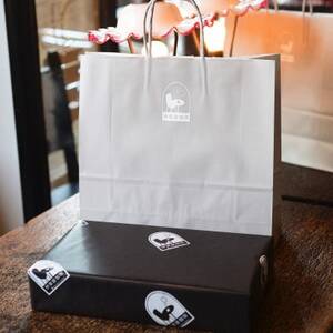 伊東屋珈琲のシングルオリジンコーヒー【豆のまま】200g×3種 ギフト箱入り【1636318】