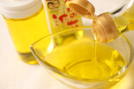 無添加・無調整 生一番搾り菜の花油（100g×2本）　キザキノナタネ　菜種　無農薬　なたね油　手造り　コールドプレス　オレイン酸　調味料　北海道産