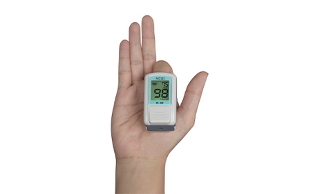 パルスオキシメータ BO-300 シルバー ギフト 贈り物 家電 電気製品 F4H-0419