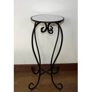 お部屋を素適に演出する!　大理石サイドテーブル【鉄の造形作品】_雑貨・日用品 机・テーブル 家具・インテリア _【1390774】