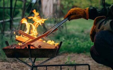 下仁田町針葉樹焚き付け薪セット約20kg（沖縄・離島除く全国）キャンプ・薪ストーブ利用可 F21K-662