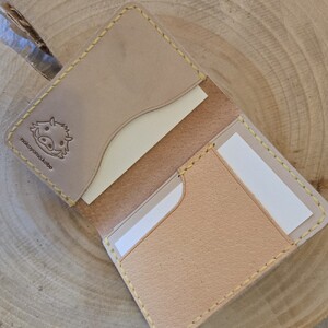 ケモノのカードケース（２つ折り名刺入れ）