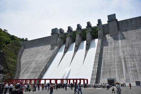 【令和8年5月23日(土)開催】八ッ場ダム点検大放流フェス2026 入場券 ３枚（駐車券・アガッタン乗車チケット(3人乗り)1枚付き） イベントチケット 八ッ場ダム 自転車型トロッコ セット販売