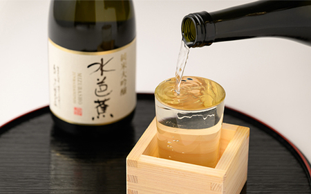 水芭蕉 純米大吟醸 720ML (化粧箱入り)_酒・アルコール 純米大吟醸 日本酒 sake サケ_【1571735】