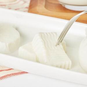 【毎月定期便】4種のチーズとヨーグルトセット全3回【配送不可地域：離島】【4072341】