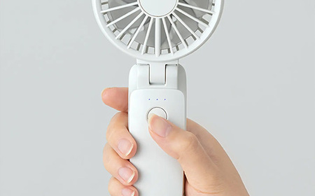 リズム 大風量2重反転ファン搭載ハンディファン Silky Wind Mobile 3.2 グリーン　【11100-1847】