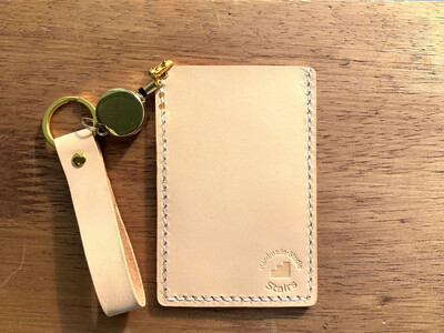 本革ICカードケース（障害のある人たちがつくるハートフルグッズ）【きみどり】