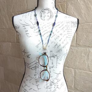 【大人の瑠璃色】メガネチェーン　メガネホルダー　4way　天然石　ネックレス　グラスコード