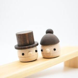 【川口市】坂に置くと動く木のおもちゃ(どんぐりぱぱ・ままとどんぐりの坂)【1424307】