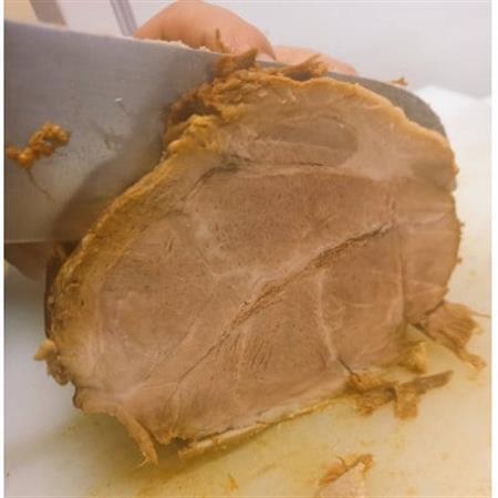 豚肩ロースの本格チャーシュー1本【配送不可地域：離島】【1609304】