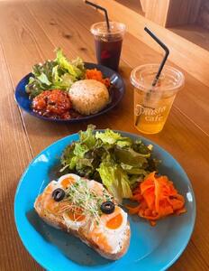 カフェプイストペアお食事券[52210211] チケット 