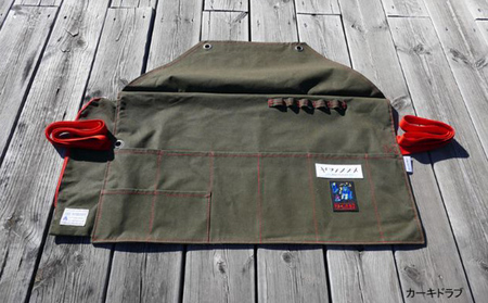 ツールロールエプロン(ヤマノススメ×P3-LABOコラボ)[52210797] ファッション TVアニメ 迷彩柄 アウトドア グッズ 刺繍 ワッペン ポケット 燃えにくい  カーキドラブ