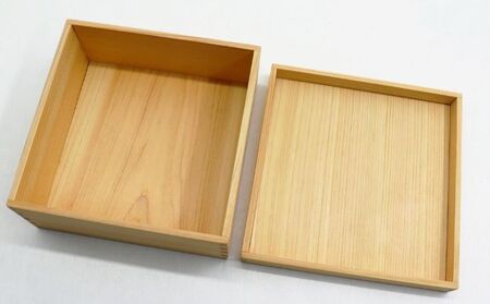 100年ヒノキ（西川材）のお弁当箱 [52210894] キッチン雑貨 美しい木目 ヒノキの香り おせち ひな祭り お花見 ご馳走 サンドイッチ入れ 