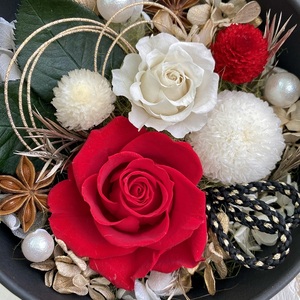 プリザーブドフラワー 美織(みおり) 春日部市 シュガーパイン(AJ243)